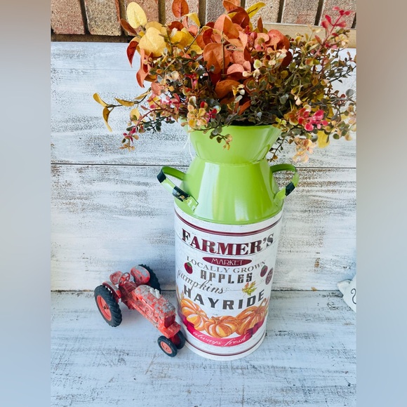 *Harvest Metal Milk Can Green - Picture 4 of 11
